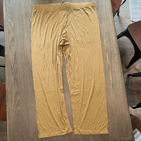 NWT Skims Soft Lounge Sleep Pant Gold Size 4X - Picture 1 of 8